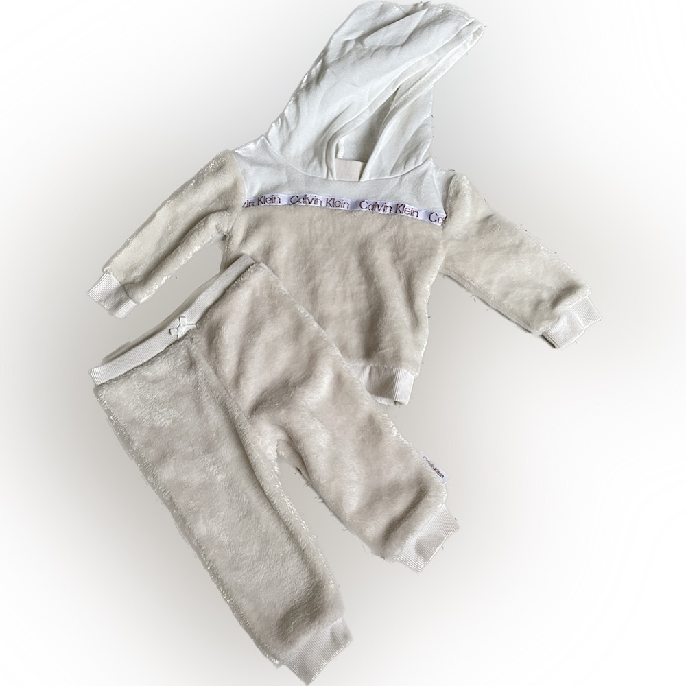 Calvin Klein Baby girls Set